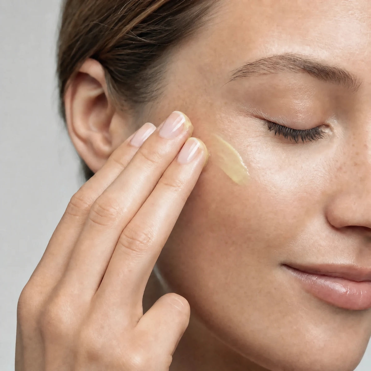 Vitamin C Ferulic Antioxidant Serum – texture close-up