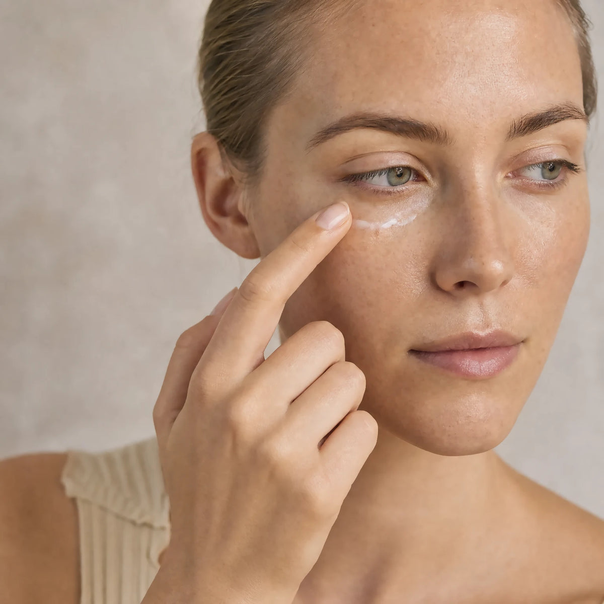 Hexapeptide Smoothing Eye Cream – applied to skin
