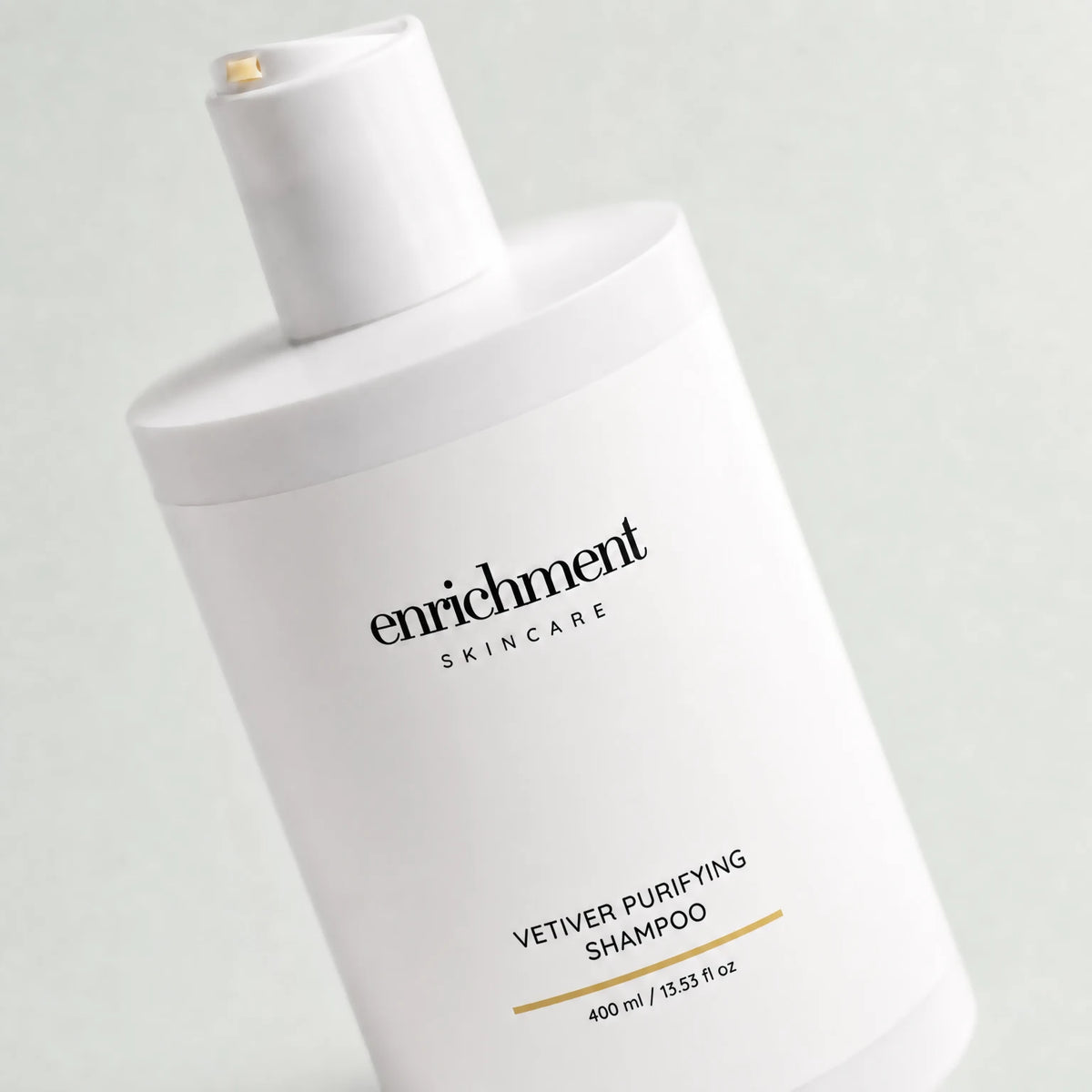 Vetiver Purifying Shampoo – packaging close-up