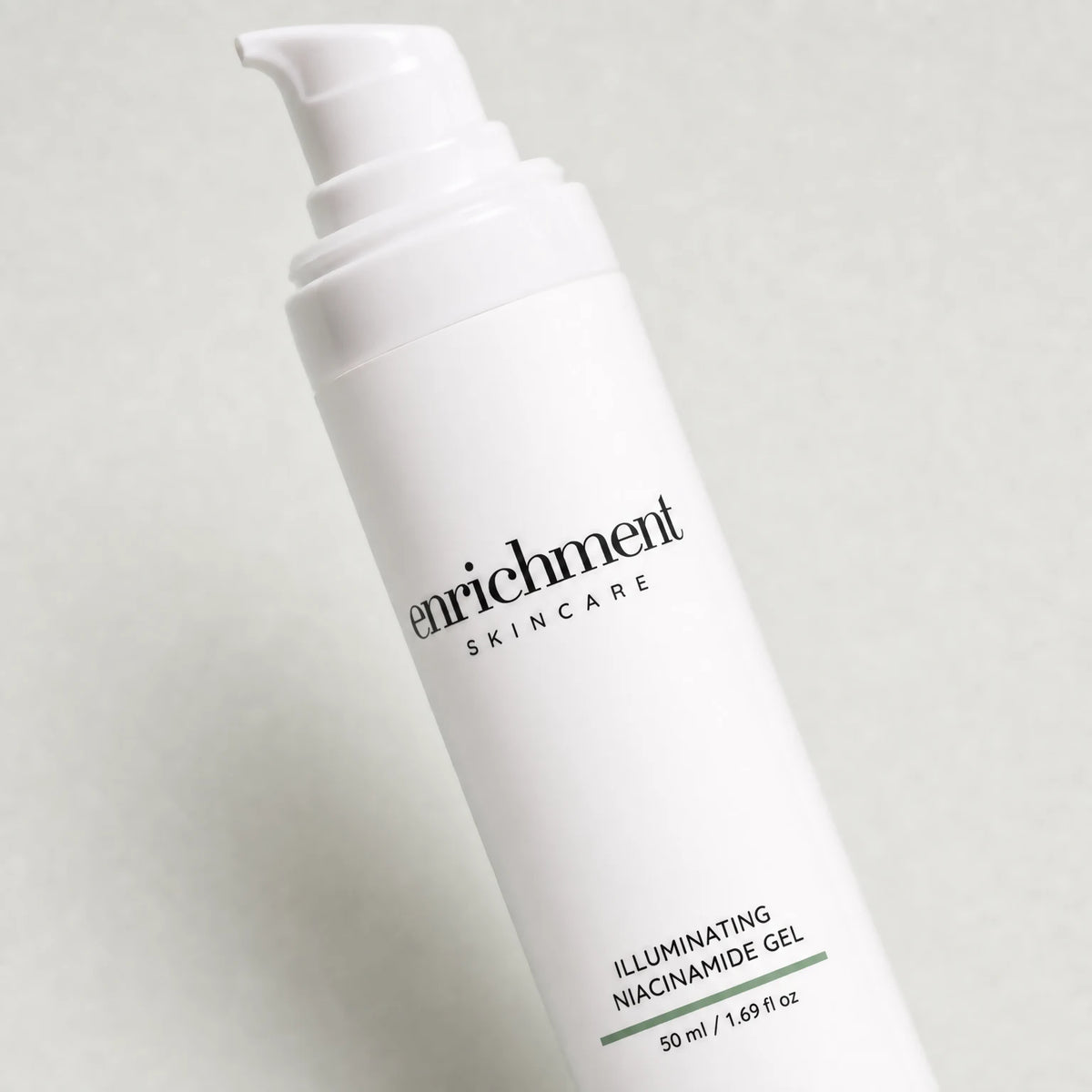 Illuminating Niacinamide Gel – packaging close-up