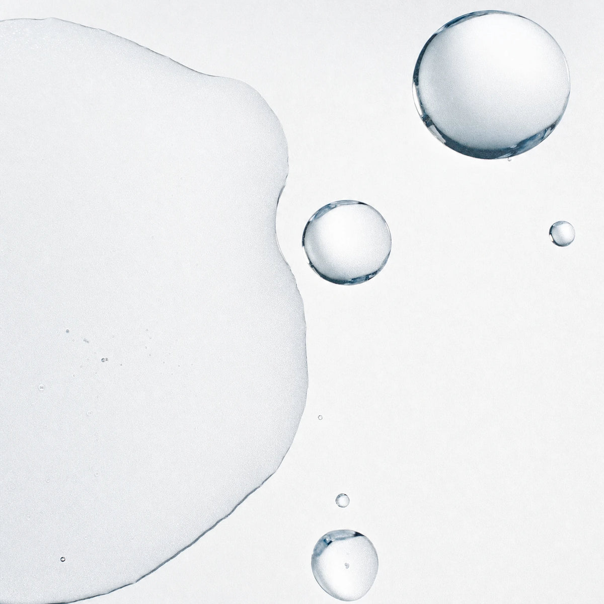 Brightening Glycolic Acid Toner – texture close-up