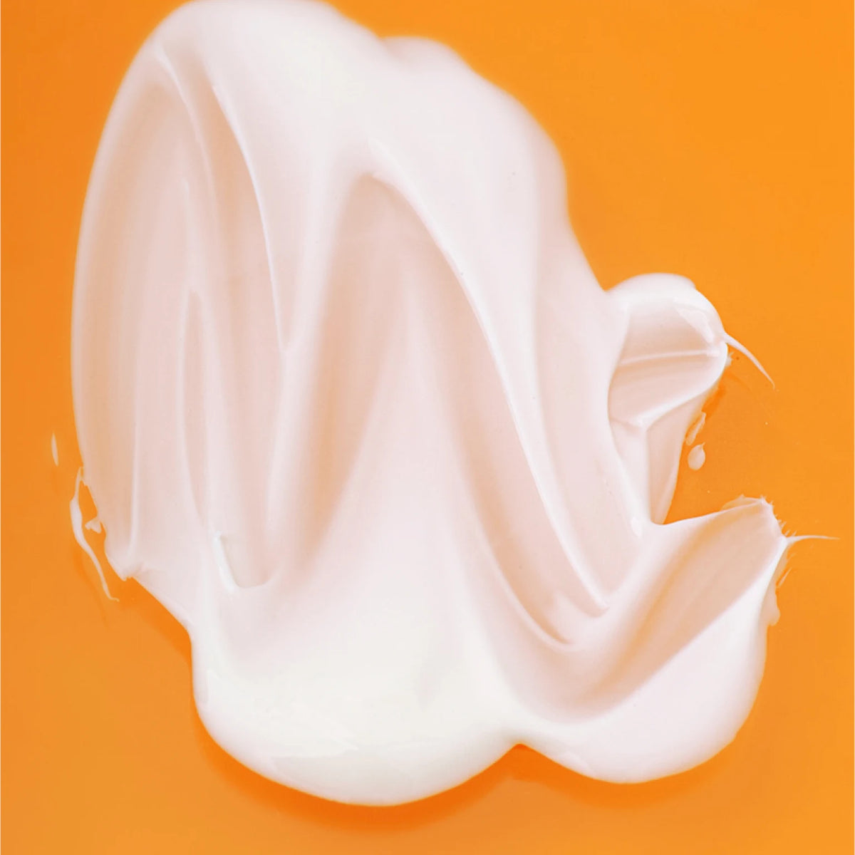 Phyto-Retinol Refining Moisturiser – texture close-up