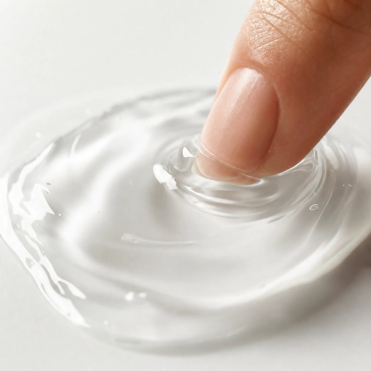 Illuminating Niacinamide Gel – texture close-up