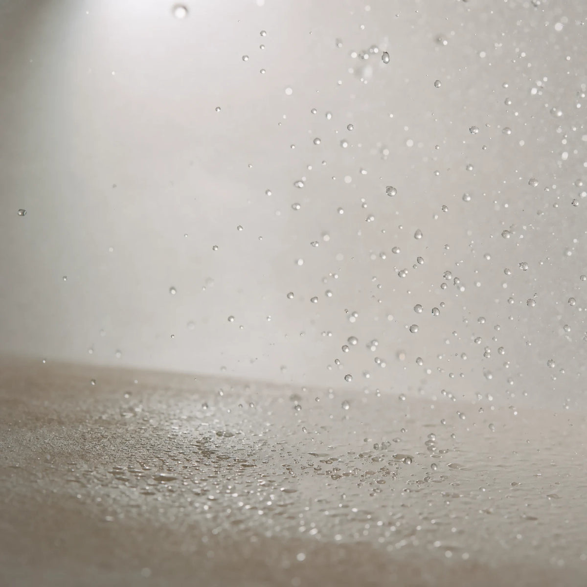 Balancing Prebiotic Dew Mist – texture close-up