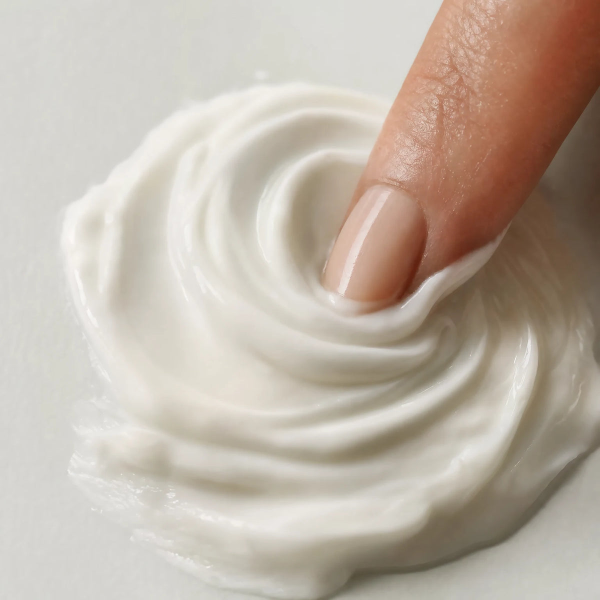 Sylvan Amber Velvet Hand Cream – texture close-up